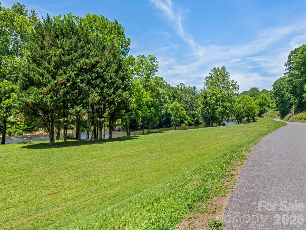 288 Ironwood Drive Clyde, NC 28721