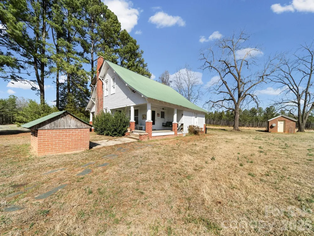 1347 Newsome Road Denton, NC 27239