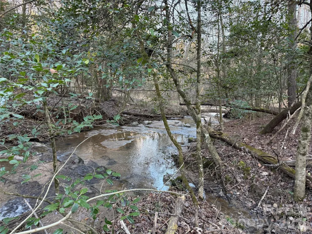 000 Pilgrim Church Road Hiddenite, NC 28636