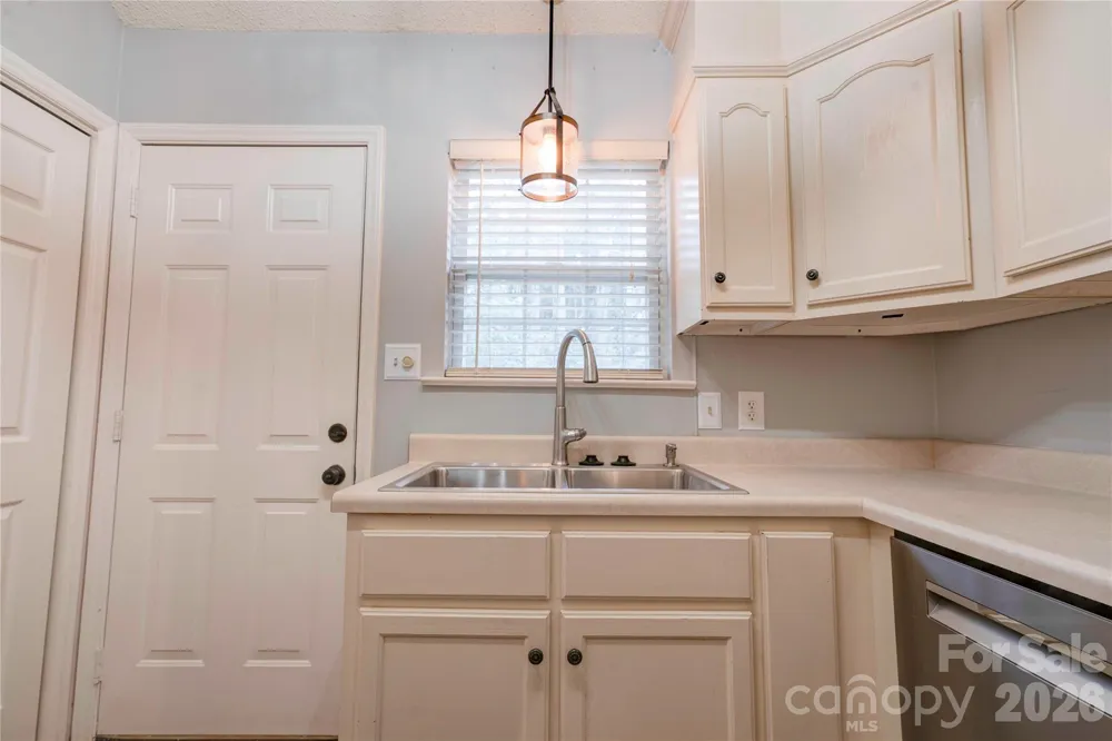 174 Columns Circle Shelby, NC 28150