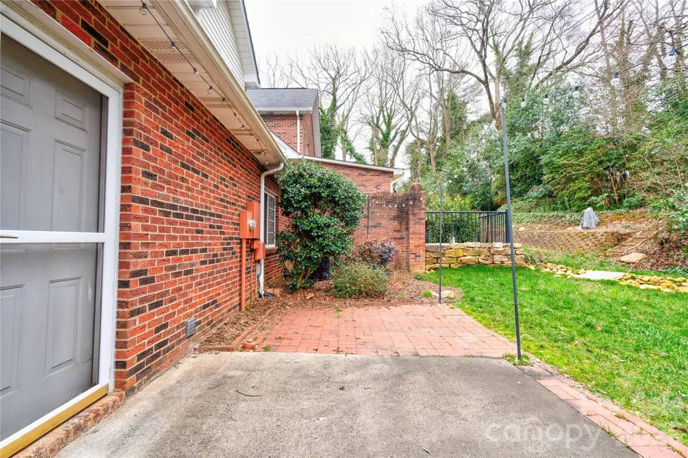 174 Columns Circle Shelby, NC 28150