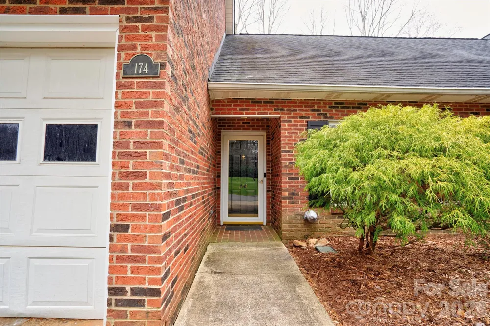 174 Columns Circle Shelby, NC 28150