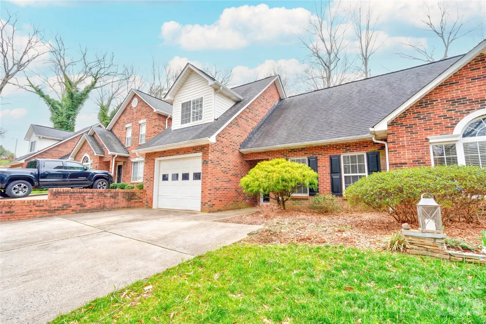 174 Columns Circle Shelby, NC 28150