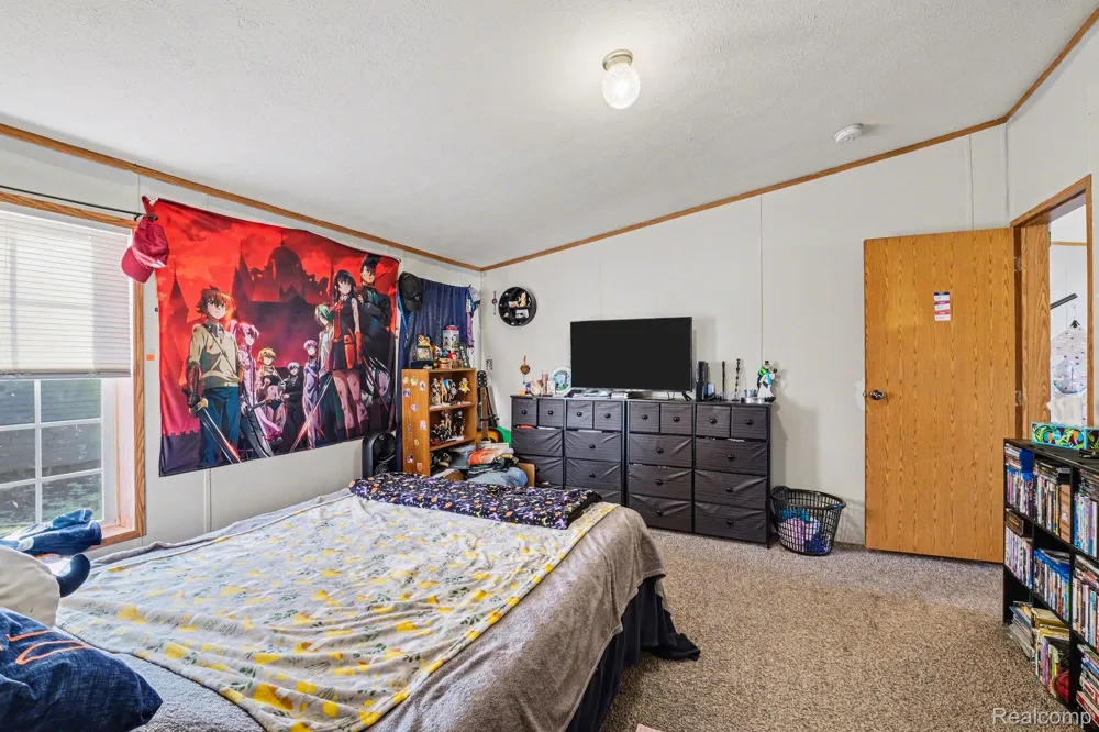 2055 Cedar Circle Vienna Charter Township, MI 48420
