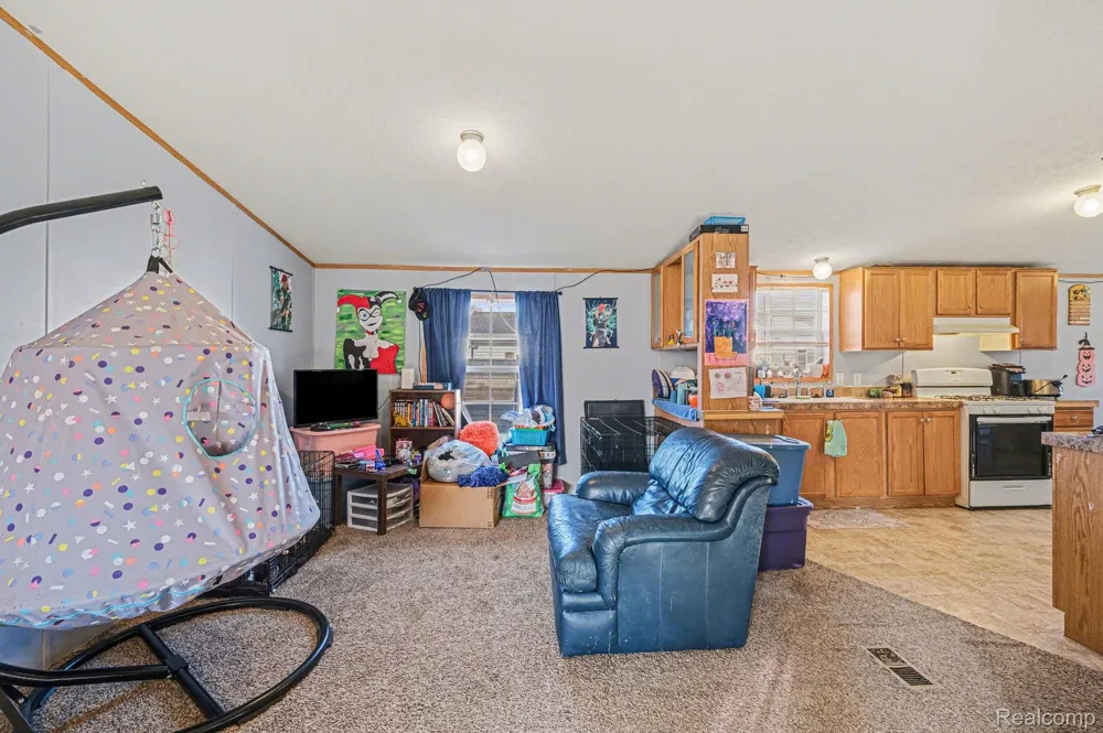 2055 Cedar Circle Vienna Charter Township, MI 48420
