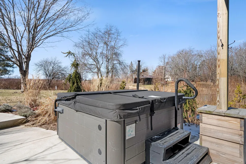 6364 126th Avenue Saugatuck Township, MI 49408