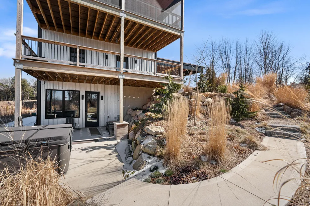 6364 126th Avenue Saugatuck Township, MI 49408