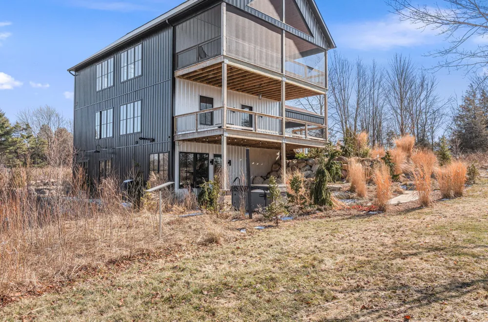 6364 126th Avenue Saugatuck Township, MI 49408
