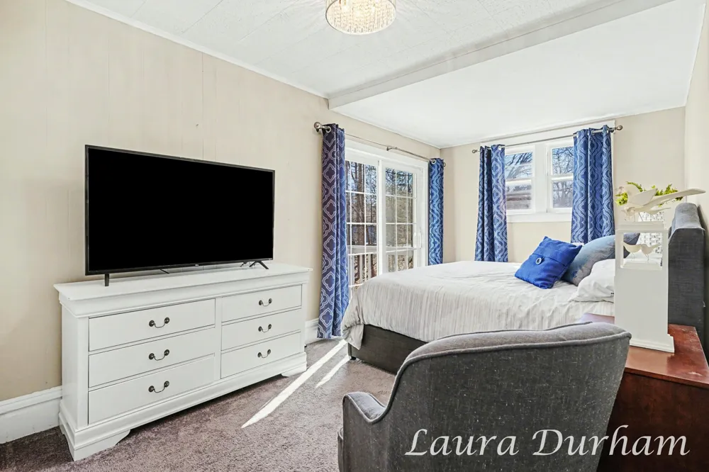 895 Holland Street Saugatuck City, MI 49453