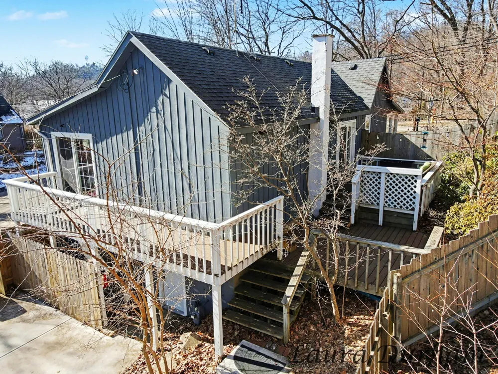 895 Holland Street Saugatuck City, MI 49453