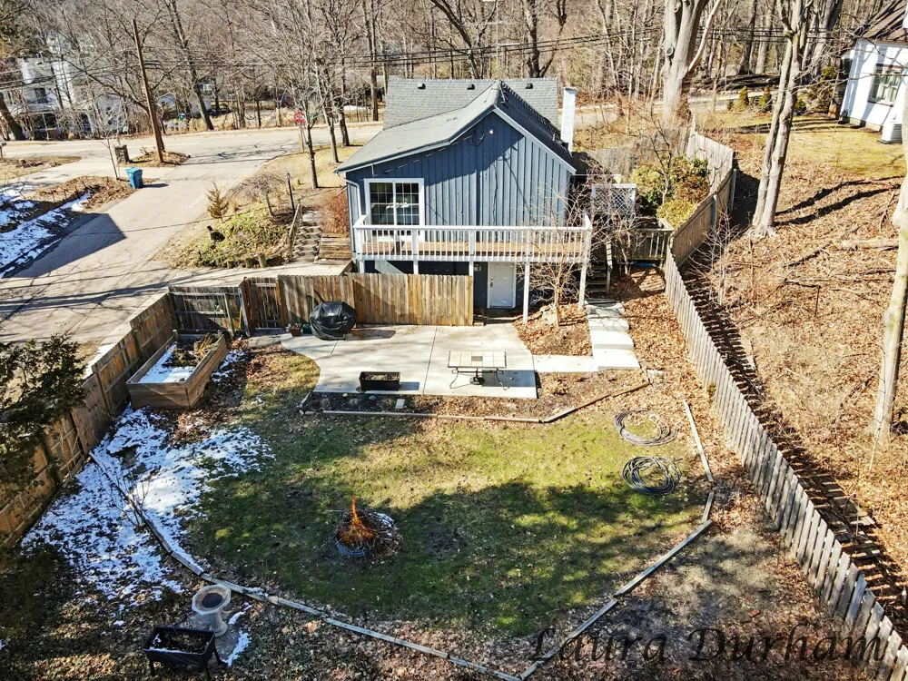895 Holland Street Saugatuck City, MI 49453
