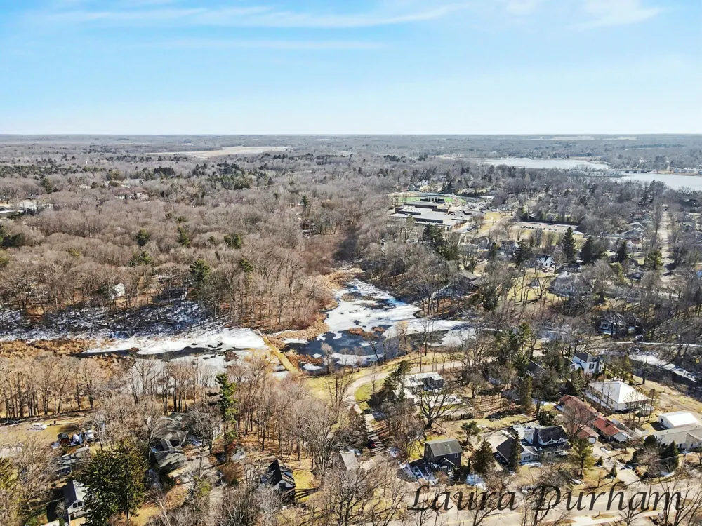 895 Holland Street Saugatuck City, MI 49453