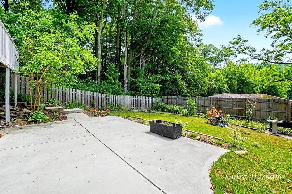 895 Holland Street Saugatuck City, MI 49453