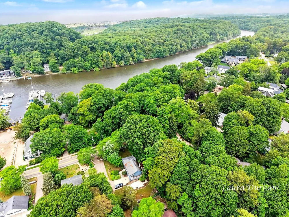 895 Holland Street Saugatuck City, MI 49453