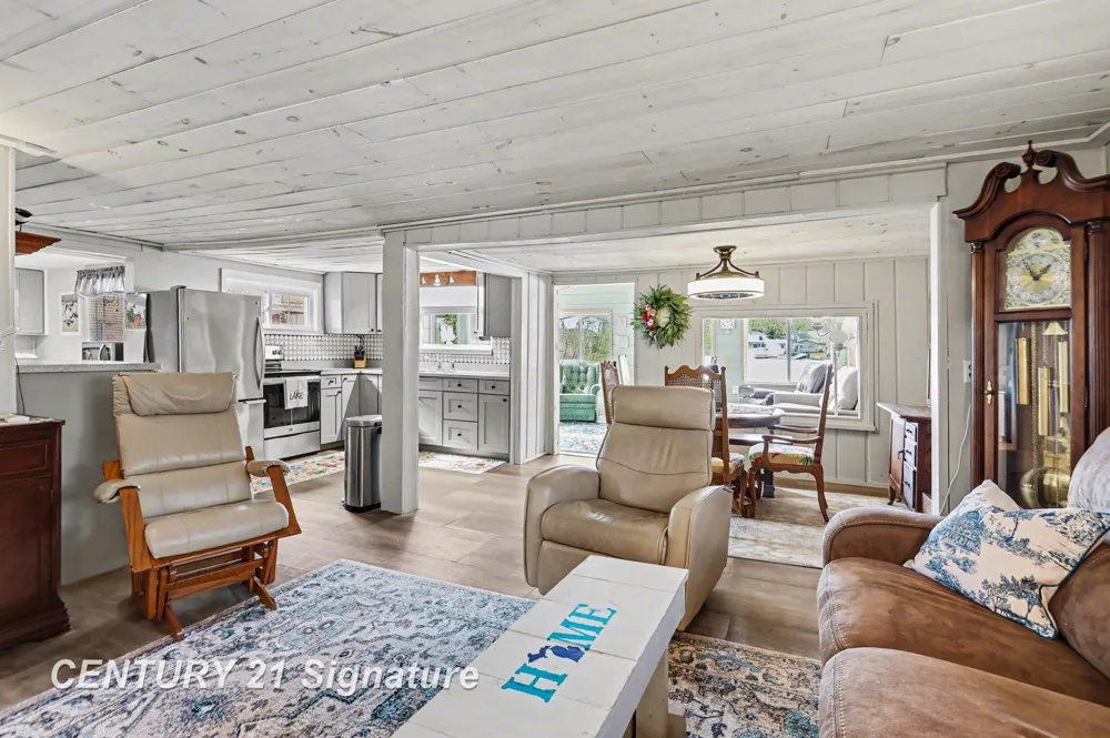152 Hilda Drive Surrey Township, MI 48622