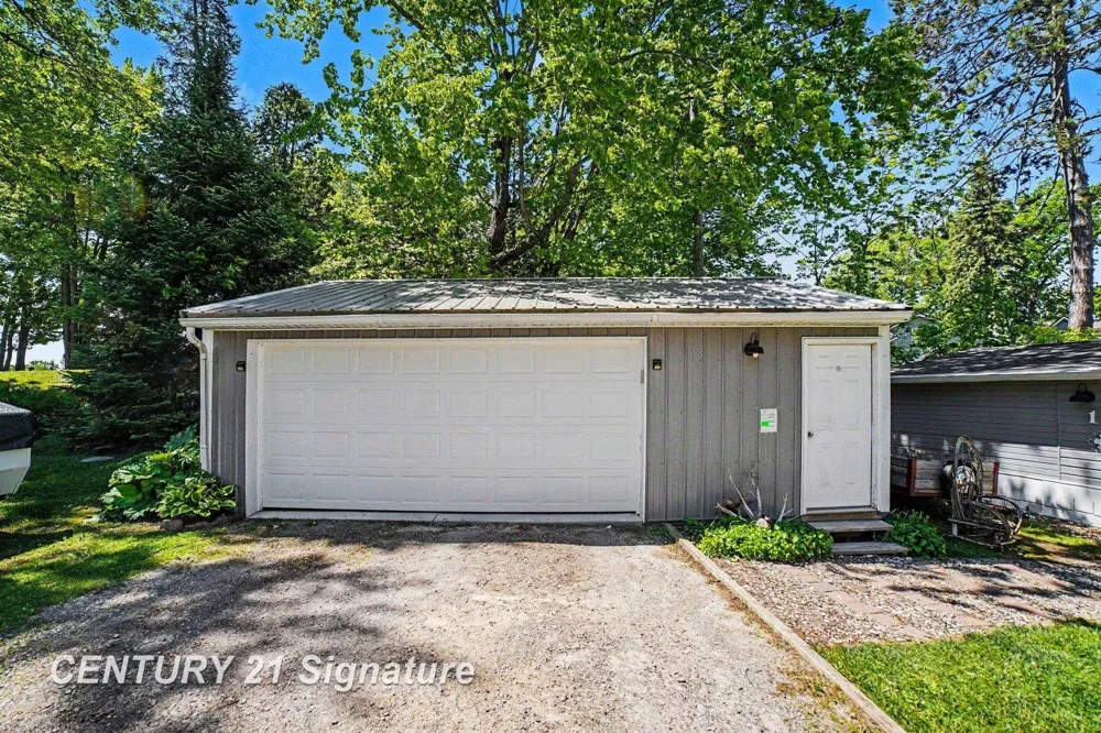 152 Hilda Drive Surrey Township, MI 48622
