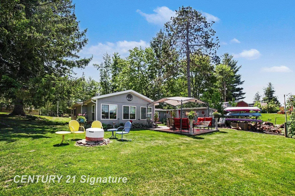152 Hilda Drive Surrey Township, MI 48622