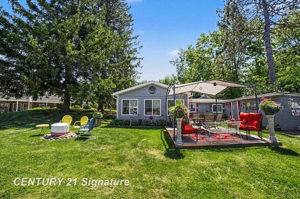 152 Hilda Drive Surrey Township, MI 48622
