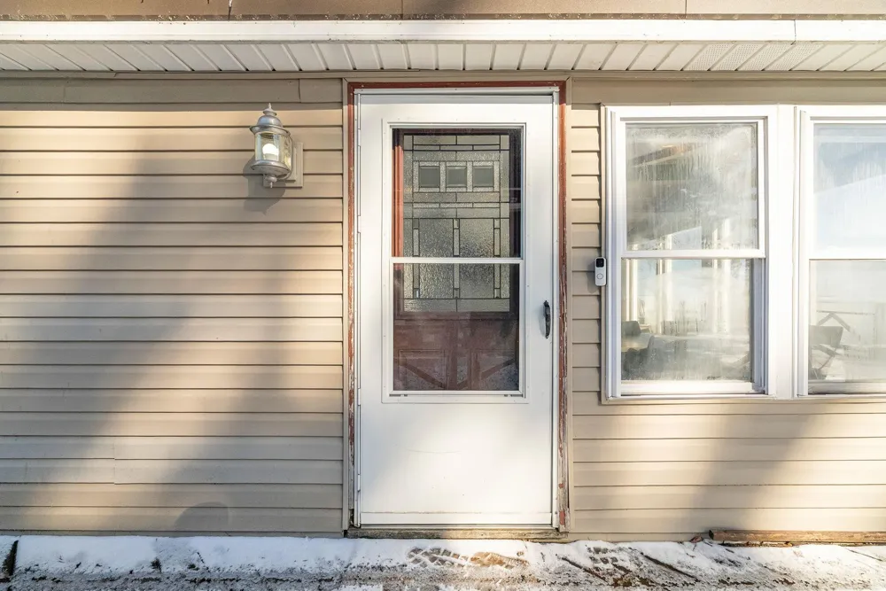 8723 Lakeshore Road Worth Township, MI 48450
