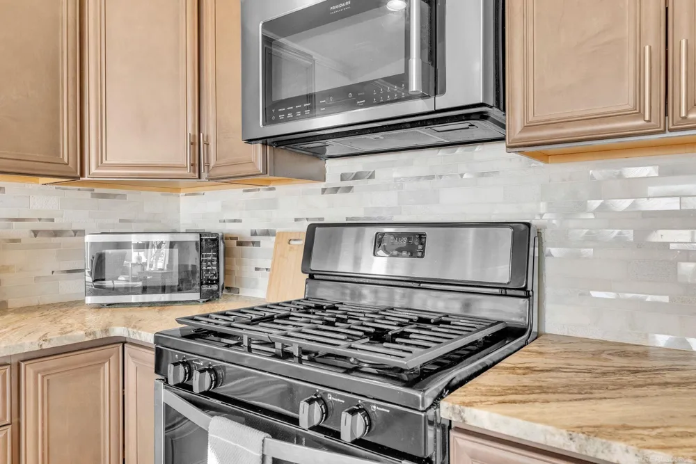 8723 Lakeshore Road Worth Township, MI 48450