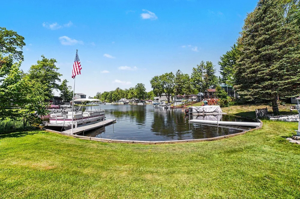 152 Hilda Drive Surrey Township, MI 48622