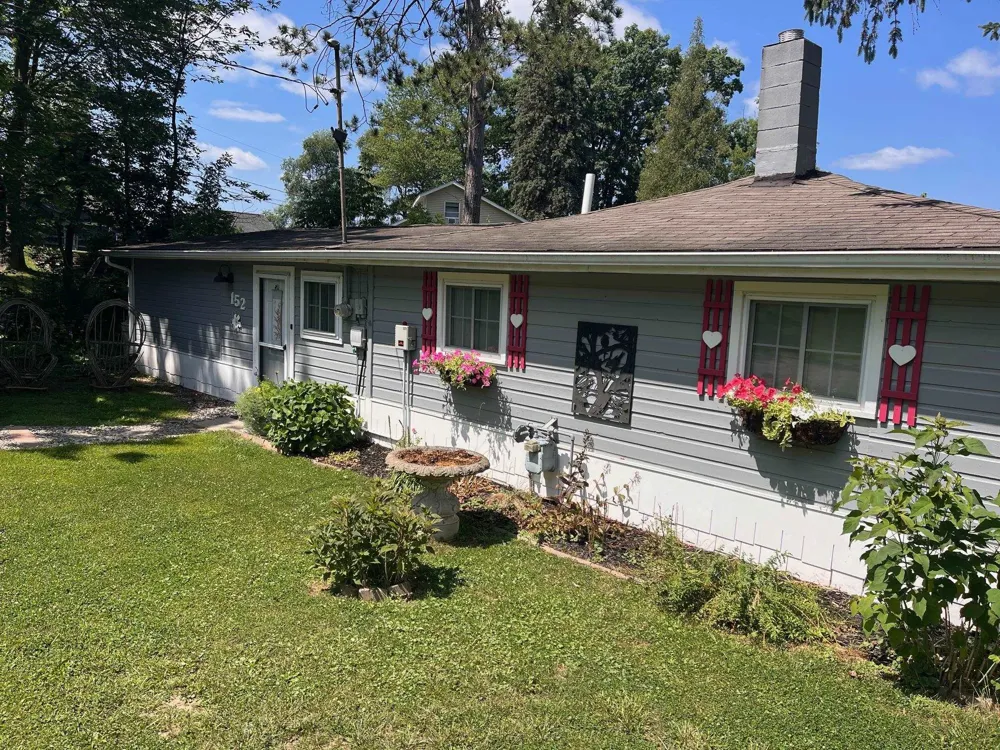 152 Hilda Drive Surrey Township, MI 48622