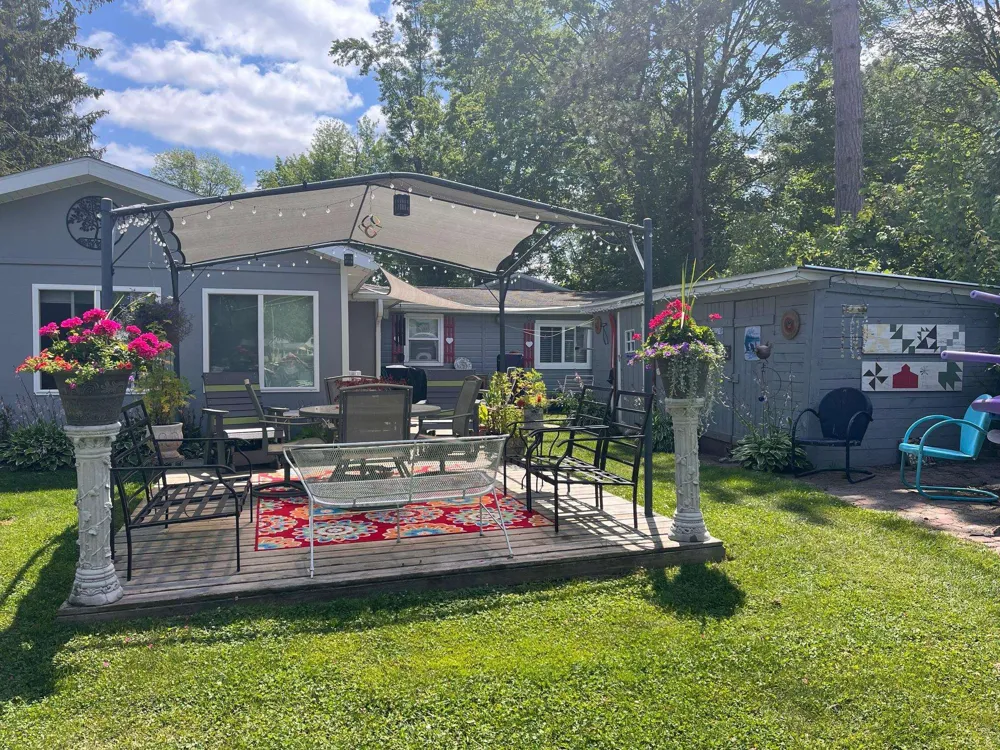 152 Hilda Drive Surrey Township, MI 48622