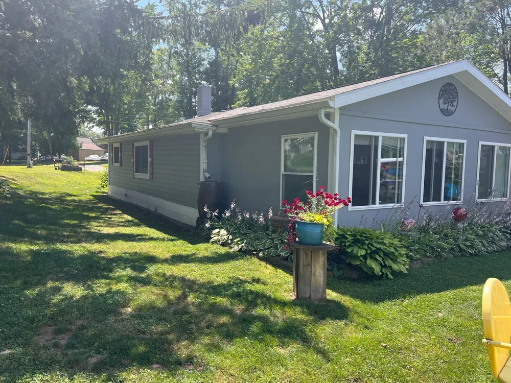 152 Hilda Drive Surrey Township, MI 48622