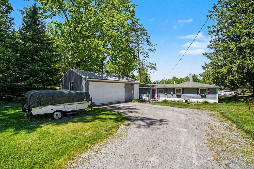 152 Hilda Drive Surrey Township, MI 48622