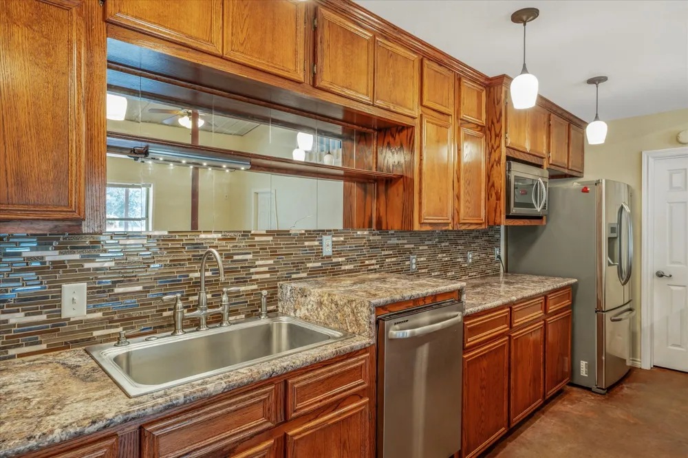 1070 Piney Grove Rusk, TX 75785