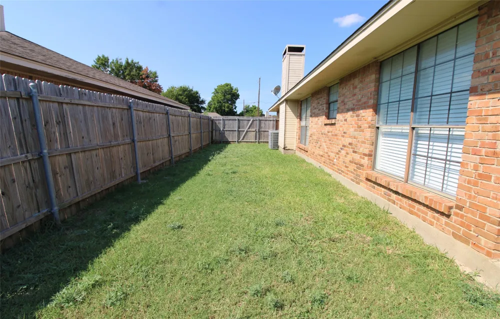 1234 Mockingbird Lane DeSoto, TX 75115