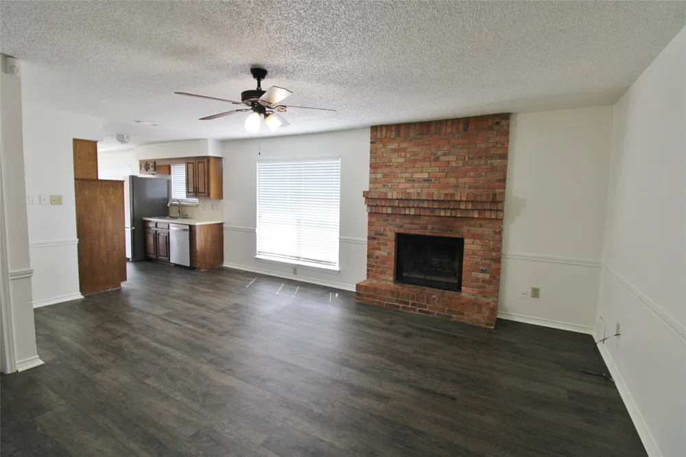 1234 Mockingbird Lane DeSoto, TX 75115