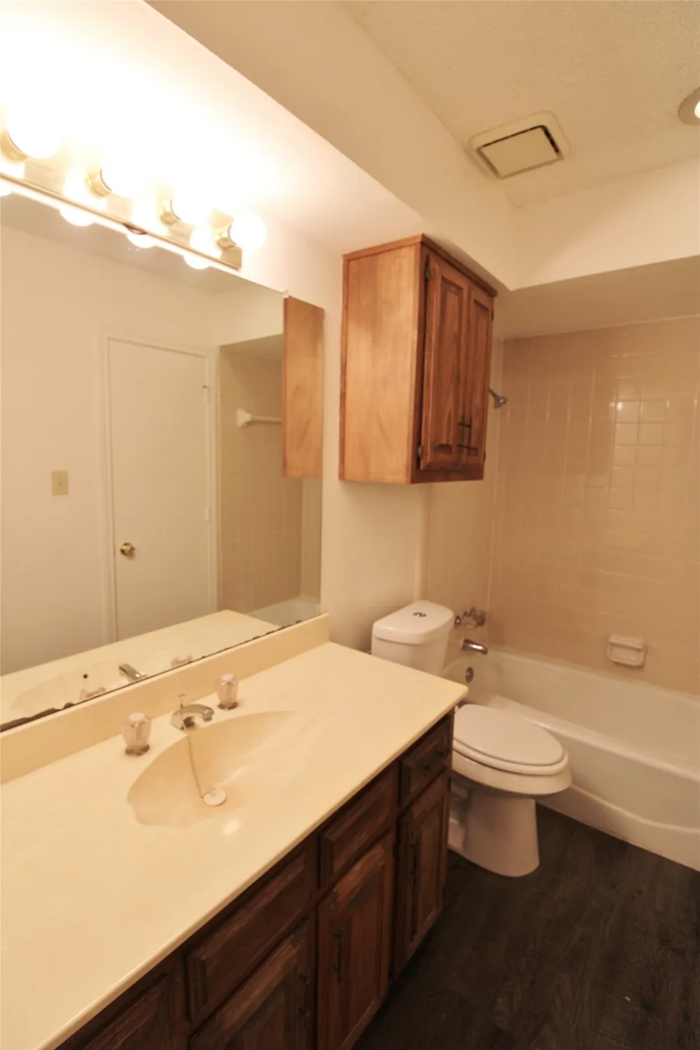1234 Mockingbird Lane DeSoto, TX 75115