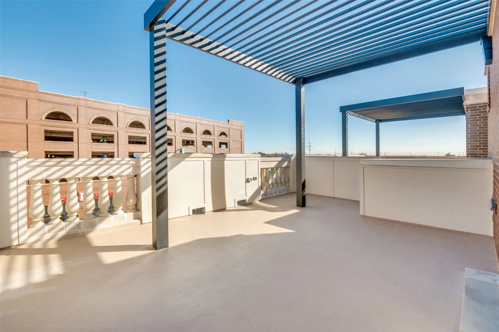 218 E Dallas Road #102 Grapevine, TX 76051