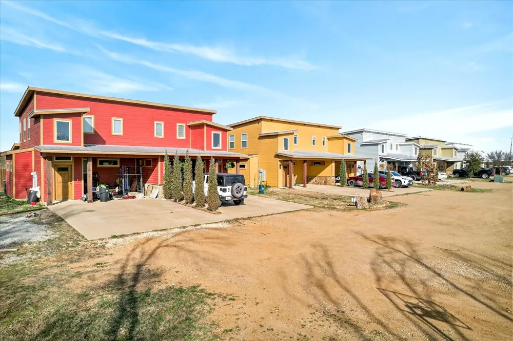 5353 US Highway 377 Tioga, TX 76271