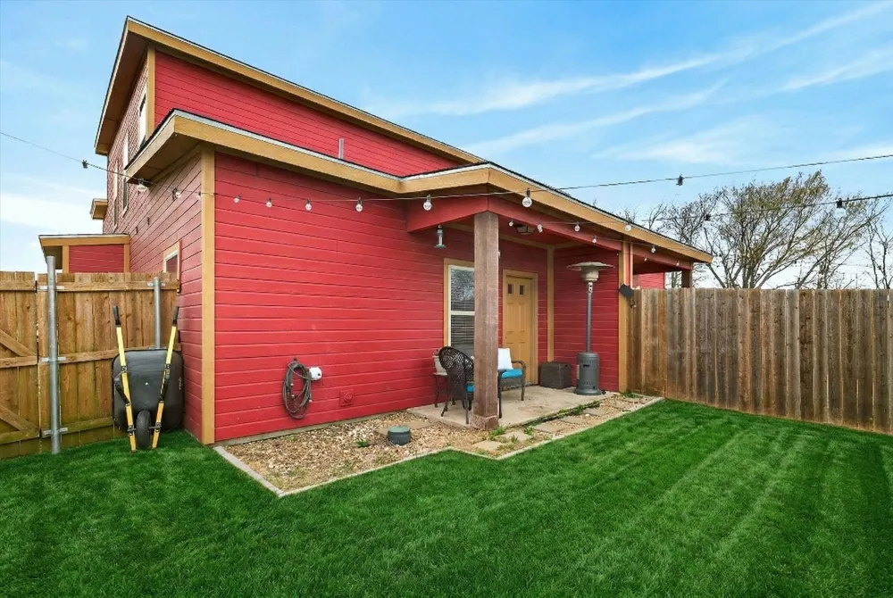 5353 US Highway 377 Tioga, TX 76271
