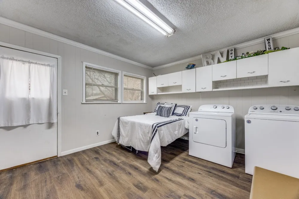 308 Bois D Arc Street Savoy, TX 75479
