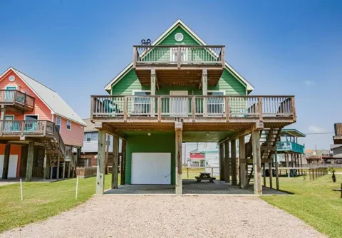 118 Point Lafitte Court