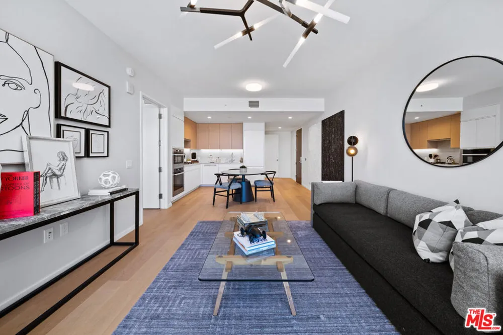 877 Francisco Street #2212 Los Angeles, CA 90017