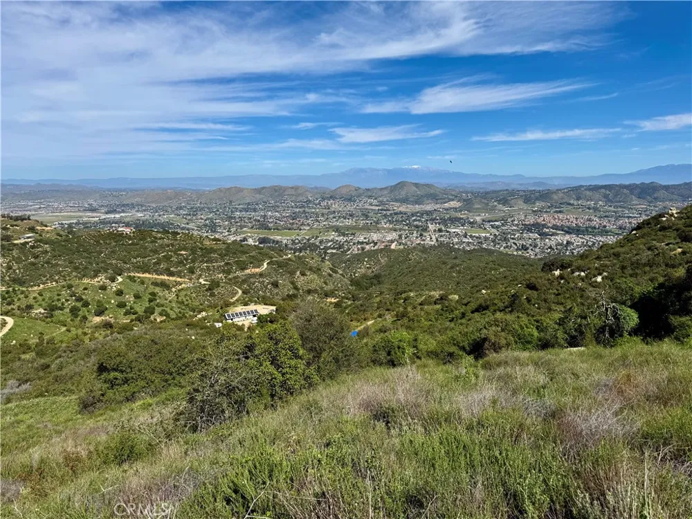 37685 El Tigre Murrieta, CA 92562