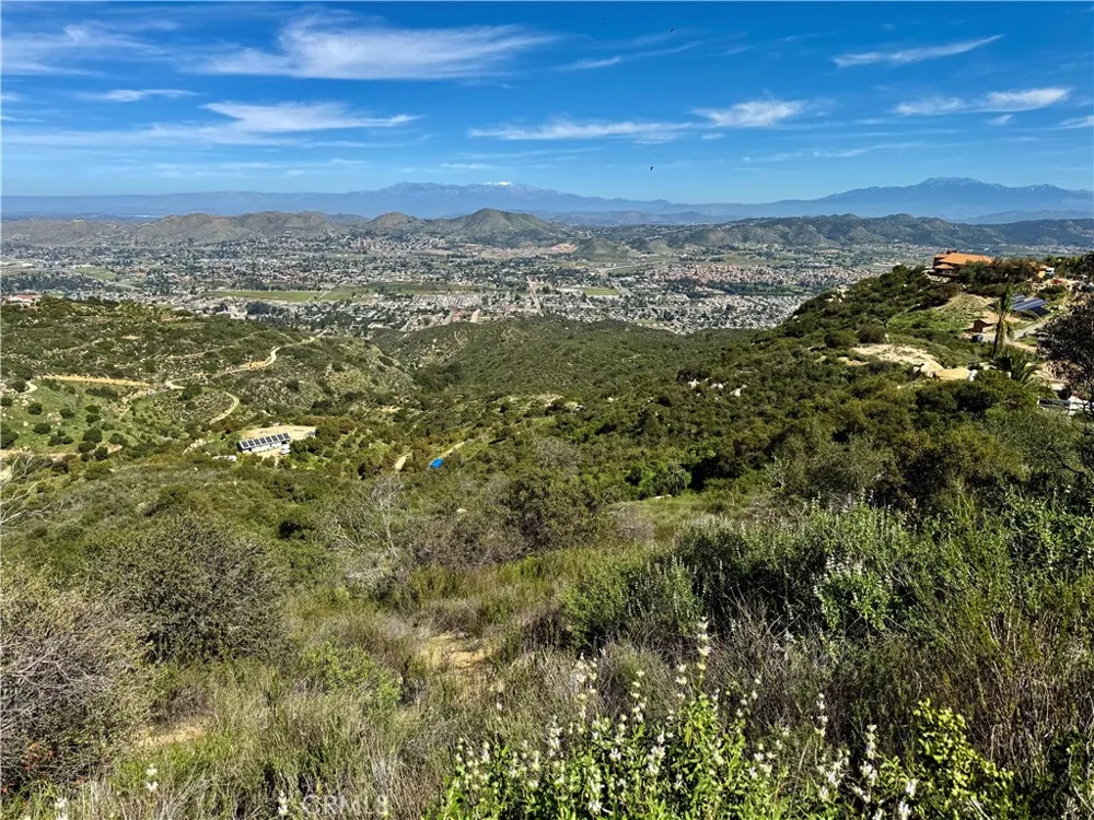 37685 El Tigre Murrieta, CA 92562