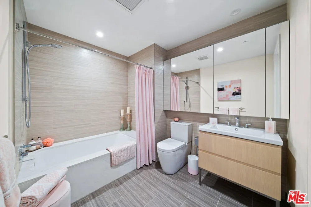 877 Francisco Street #2305 Los Angeles, CA 90017