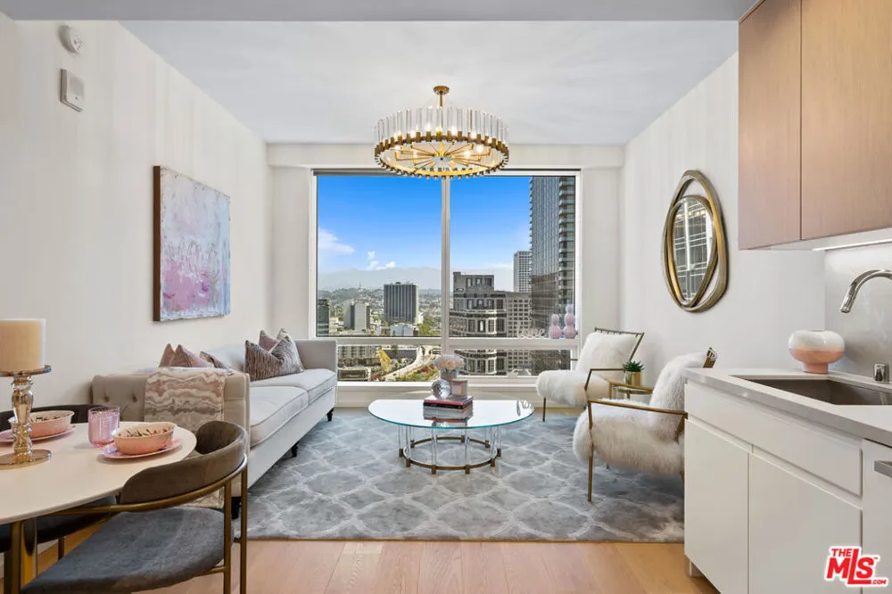 877 Francisco Street #2305 Los Angeles, CA 90017