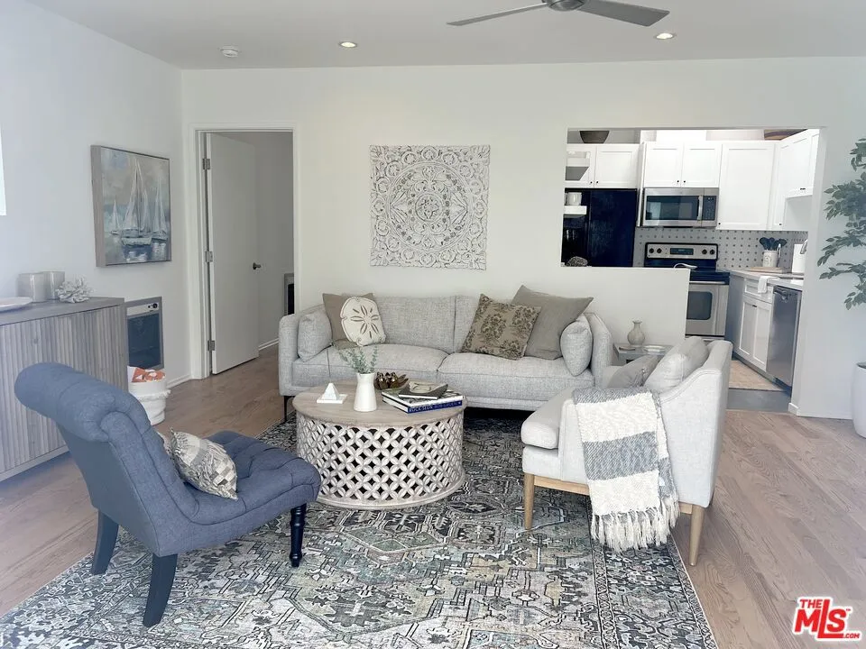 25366 Malibu Road #2 Malibu, CA 90265