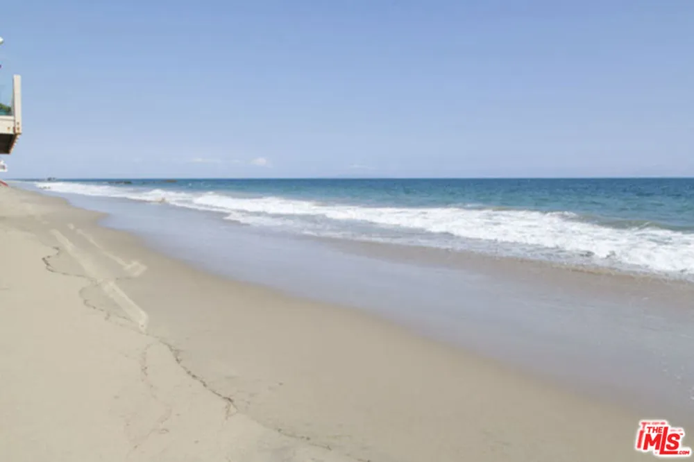 25366 Malibu Road #2 Malibu, CA 90265