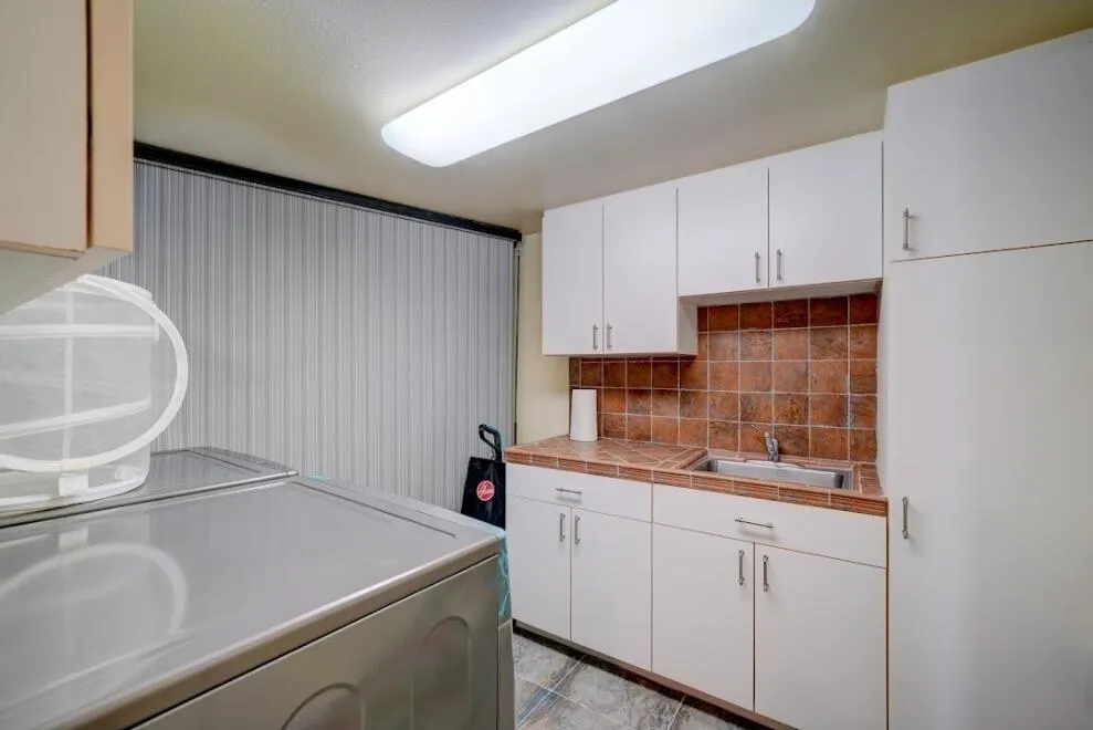 1377 Knoll Road ##A Redlands, CA 92373