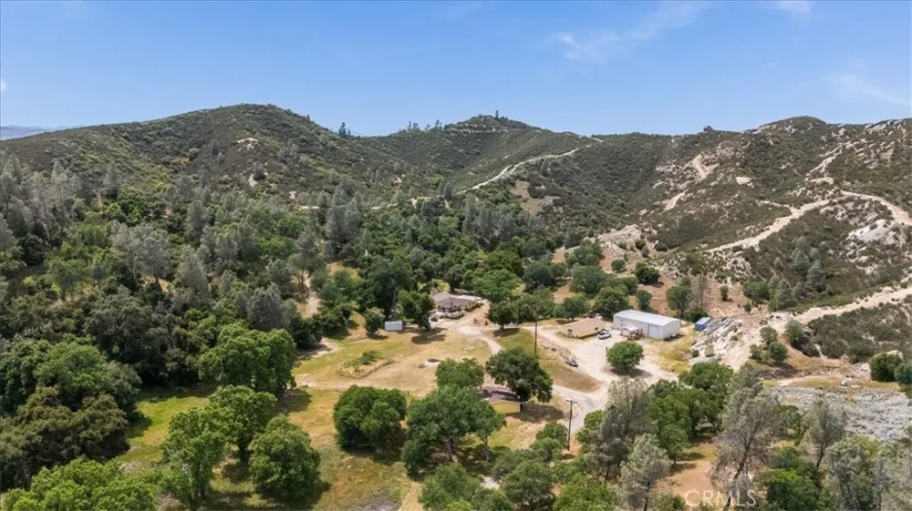 1535 Parkhill Road Santa Margarita, CA 93453
