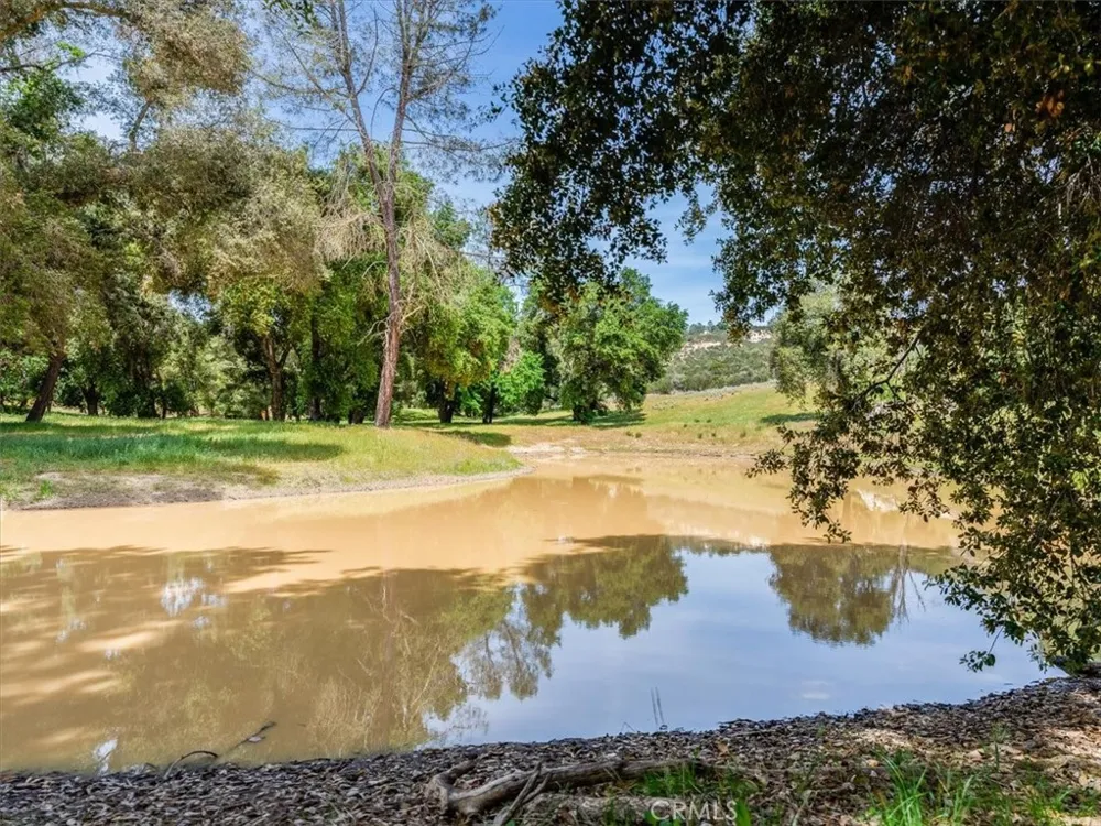 1535 Parkhill Road Santa Margarita, CA 93453