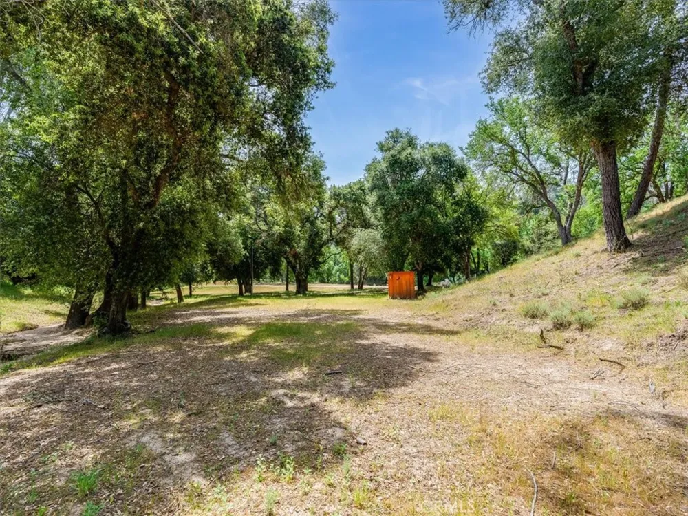 1535 Parkhill Road Santa Margarita, CA 93453