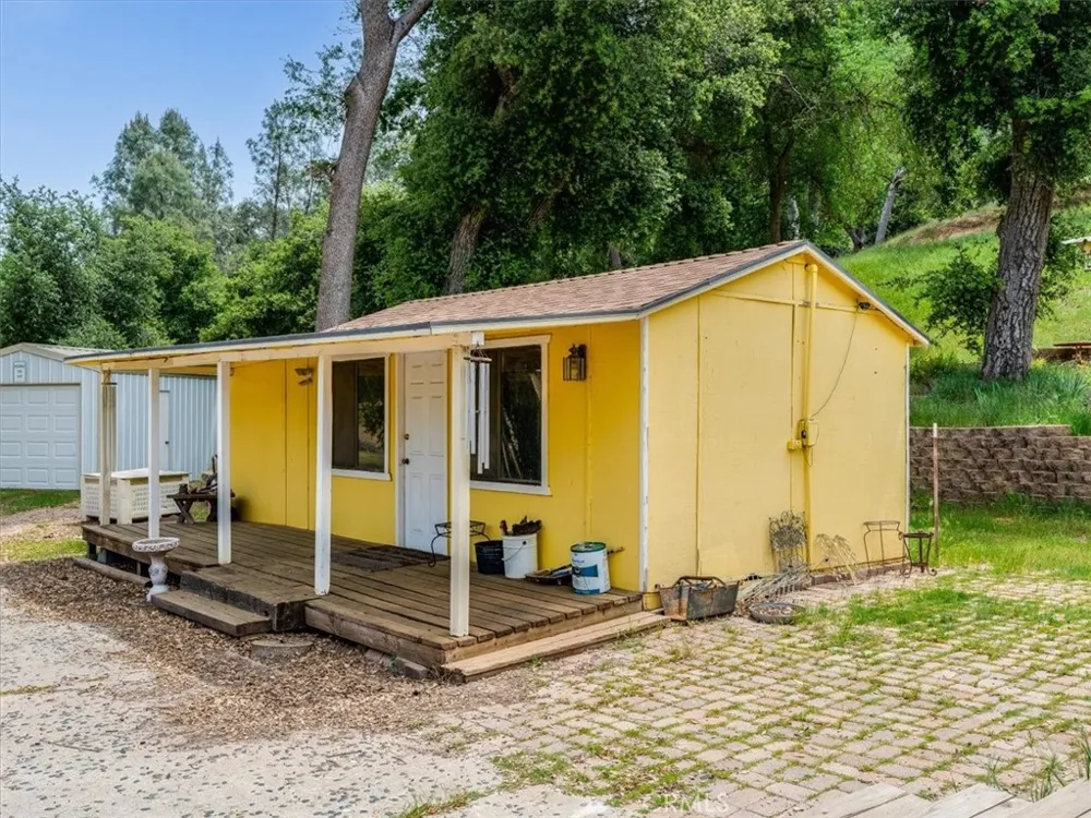 1535 Parkhill Road Santa Margarita, CA 93453